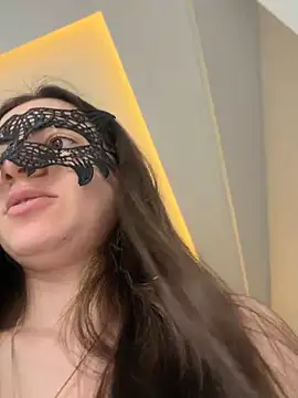 0gece0 online show from 04/23/26, 07:37
