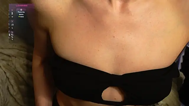 AnitaVon online show from 11/18/25, 04:49