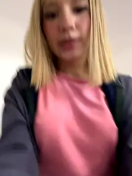 Snapshot of SweetBunnyGF chatting on 11/21/25, 11:26 SweetBunnyGF online show from 11/21/25, 11:26