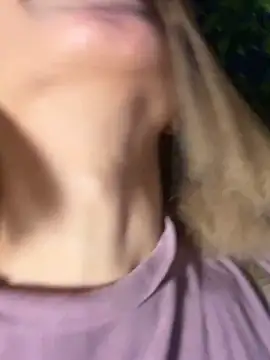 Snapshot of SweetBunnyGF chatting on 11/24/25, 12:32 SweetBunnyGF online show from 11/24/25, 12:32