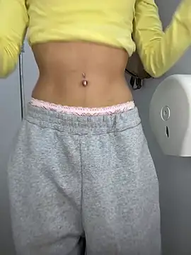 SweetBunnyGF online show from 02/25/26, 11:59