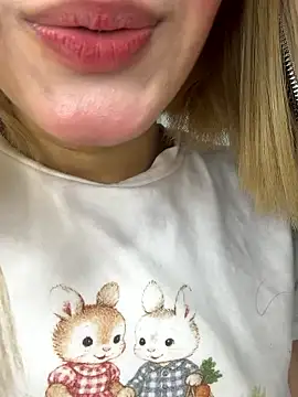 SweetBunnyGF online show from 01/13/26, 10:35