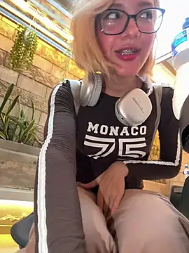 SweetBunnyGF online show from 05/29/26, 10:38