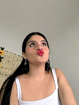 -Loren4- online show from 09/17/25, 10:56