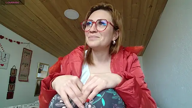 Victoria Fallon online show from 04/15/26, 06:12