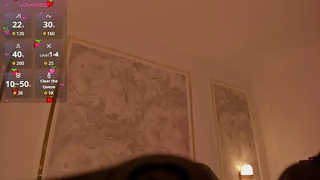 doll eyees  online show from 11/07/25, 02:27