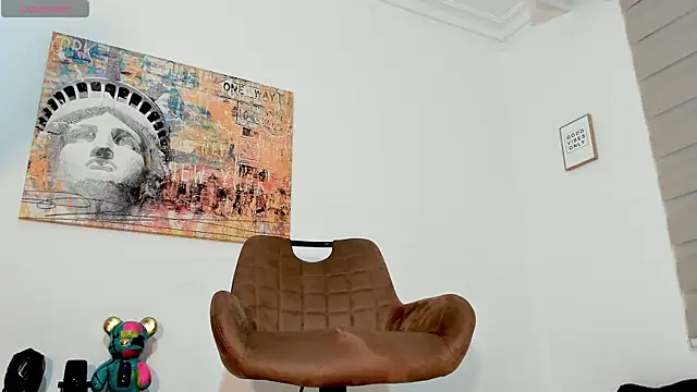 Thiago Hill online show from 09/22/25, 01:17