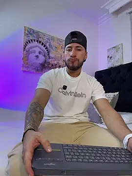 Thiago Hill online show from 04/04/26, 05:14