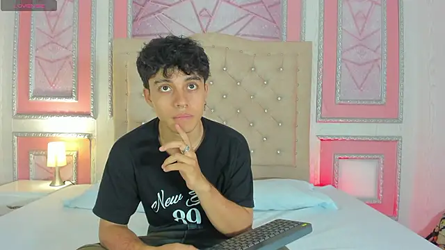 Snapshot of Dani_rivass chatting on 02/05/26, 11:39 Dani rivass online show from 02/05/26, 11:39