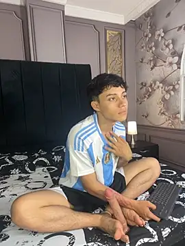 Dani rivass online show from 10/03/25, 11:23