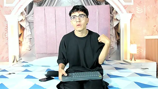 Dani rivass online show from 09/25/25, 11:16