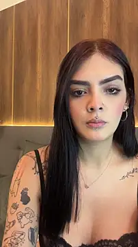 Snapshot of AliceRitter chatting on 10/19/25, 06:43 AliceRitter online show from 10/19/25, 06:43