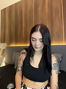 Snapshot of AliceRitter chatting on 10/10/25, 07:04 AliceRitter online show from 10/10/25, 07:04