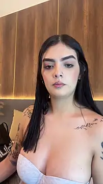 Snapshot of AliceRitter chatting on 11/09/25, 10:36 AliceRitter online show from 11/09/25, 10:36