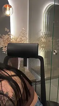 Snapshot of AliceRitter chatting on 05/16/26, 12:53 AliceRitter online show from 05/16/26, 12:53