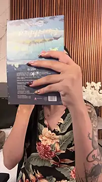 Snapshot of AliceRitter chatting on 03/11/26, 10:15 AliceRitter online show from 03/11/26, 10:15