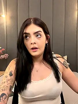 Snapshot of AliceRitter chatting on 09/25/25, 06:58 AliceRitter online show from 09/25/25, 06:58