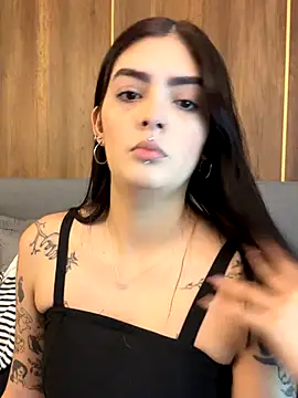 Snapshot of AliceRitter chatting on 10/08/25, 06:19 AliceRitter online show from 10/08/25, 06:19