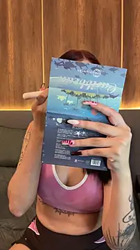 Snapshot of AliceRitter chatting on 10/17/25, 06:10 AliceRitter online show from 10/17/25, 06:10