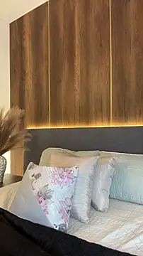 Snapshot of AliceRitter chatting on 11/12/25, 06:45 AliceRitter online show from 11/12/25, 06:45