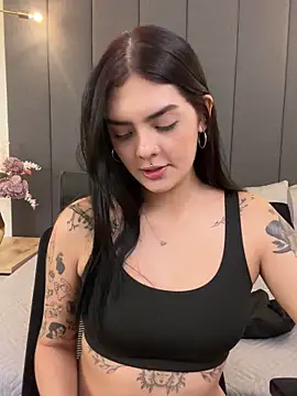 Snapshot of AliceRitter chatting on 09/24/25, 06:14 AliceRitter online show from 09/24/25, 06:14