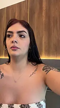 Snapshot of AliceRitter chatting on 10/18/25, 01:35 AliceRitter online show from 10/18/25, 01:35