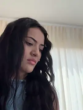 Lu090  online show from 10/26/25, 05:13