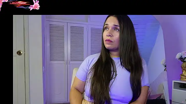 isabella cf online show from 02/18/26, 05:38