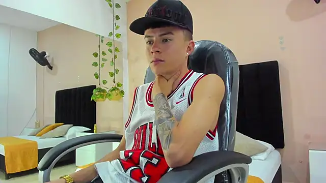 Nascary Fox online show from 12/02/25, 07:15