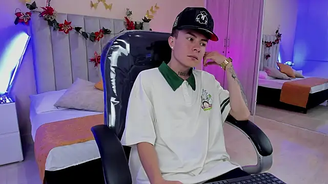 Nascary Fox online show from 12/20/25, 07:28