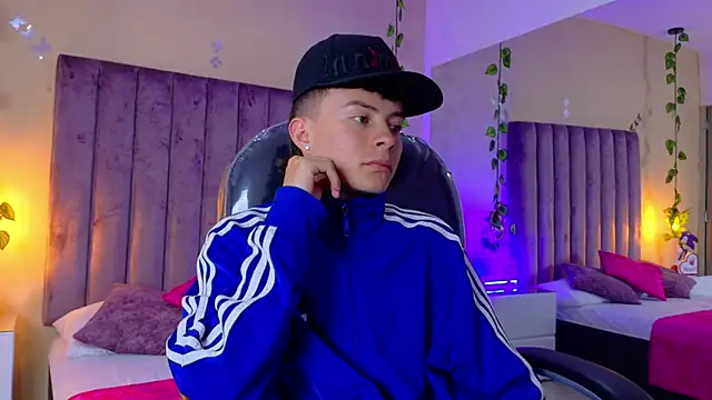 Nascary Fox online show from 01/09/26, 07:32