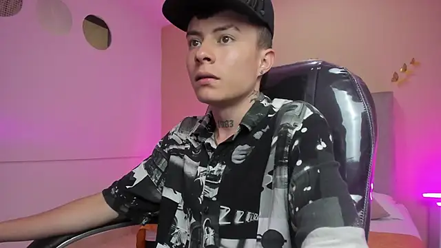 Nascary Fox online show from 03/27/26, 01:01