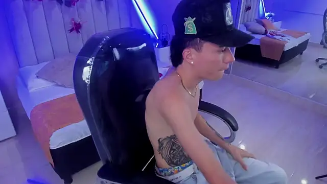 Nascary Fox online show from 12/18/25, 08:01