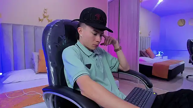 Nascary Fox online show from 01/10/26, 07:20