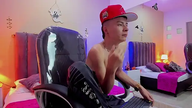 Nascary Fox online show from 10/29/25, 07:35