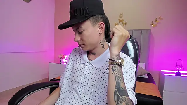 Nascary Fox online show from 03/30/26, 01:12