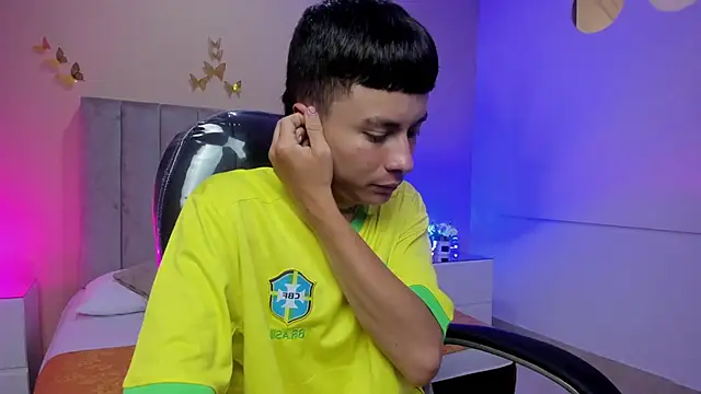 Nascary Fox online show from 03/20/26, 01:01