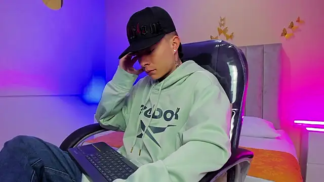 Nascary Fox online show from 03/17/26, 12:41