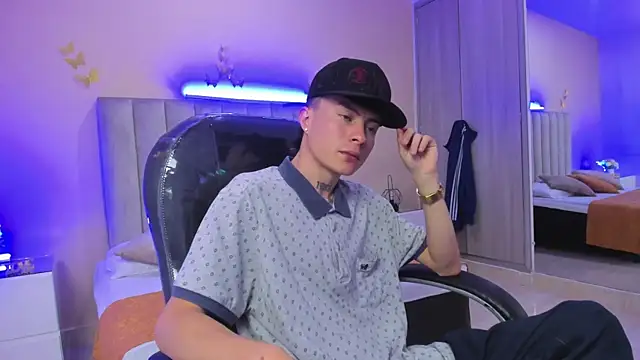 Nascary Fox online show from 01/14/26, 06:44