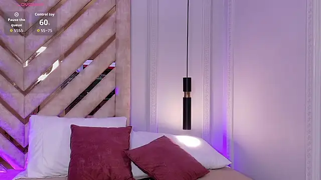 Martina-Roberts- online show from 02/06/26, 05:47