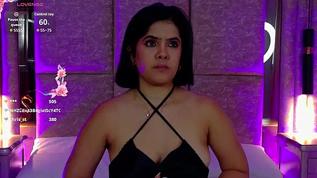 Martina-Roberts- online show from 10/29/25, 04:11