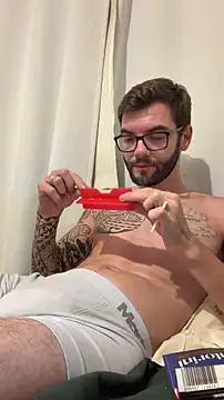 Snapshot of Leonsouzaof chatting on 03/14/26, 05:57 Leonsouzaof online show from 03/14/26, 05:57