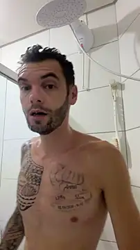 Snapshot of Leonsouzaof chatting on 02/23/26, 01:18 Leonsouzaof online show from 02/23/26, 01:18