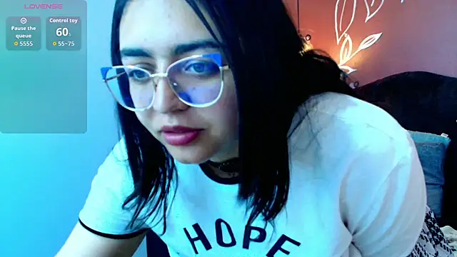 Snapshot of Mia__Scott__ chatting on 10/22/25, 07:35 Mia Scott online show from 10/22/25, 07:35