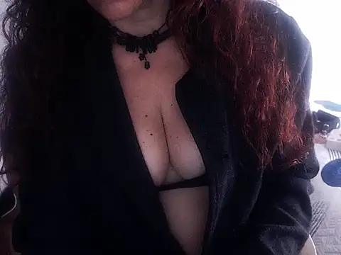 Snapshot of fenix_colette chatting on 10/07/25, 07:37 fenix colette online show from 10/07/25, 07:37