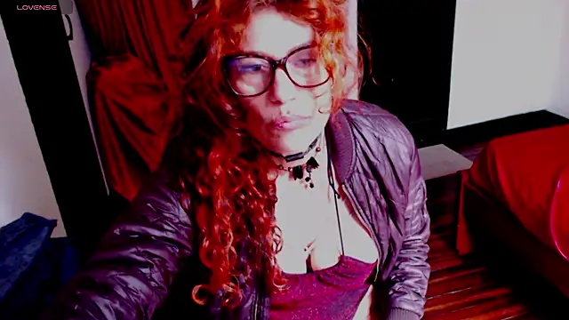 Snapshot of fenix_colette chatting on 07/14/26, 03:18 fenix colette online show from 07/14/26, 03:18