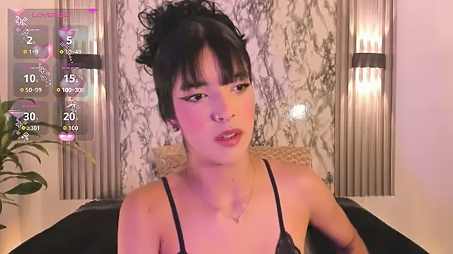 Snapshot of ChloeeMason chatting on 12/02/25, 11:01 ChloeeMason online show from 12/02/25, 11:01