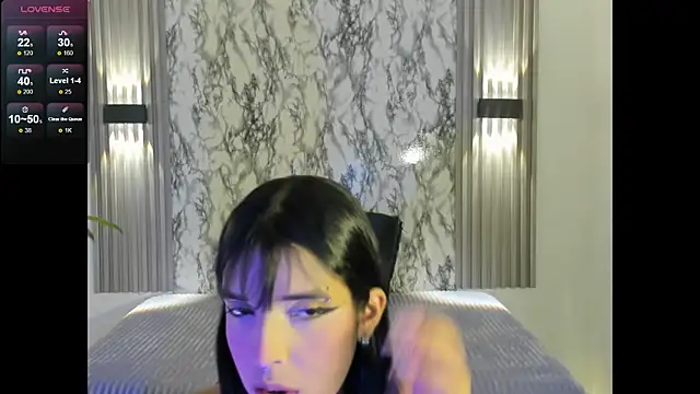 Snapshot of ChloeeMason chatting on 11/15/25, 11:03 ChloeeMason online show from 11/15/25, 11:03