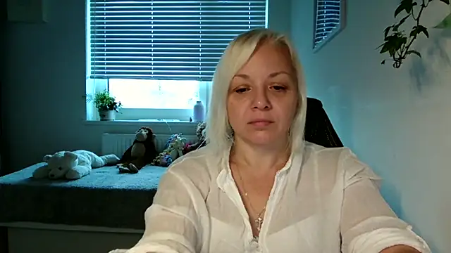 Linsy Kim online show from 11/14/25, 06:39