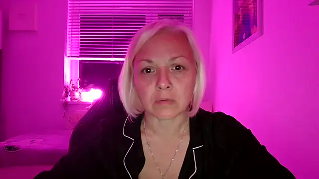 Linsy Kim online show from 09/27/25, 07:09